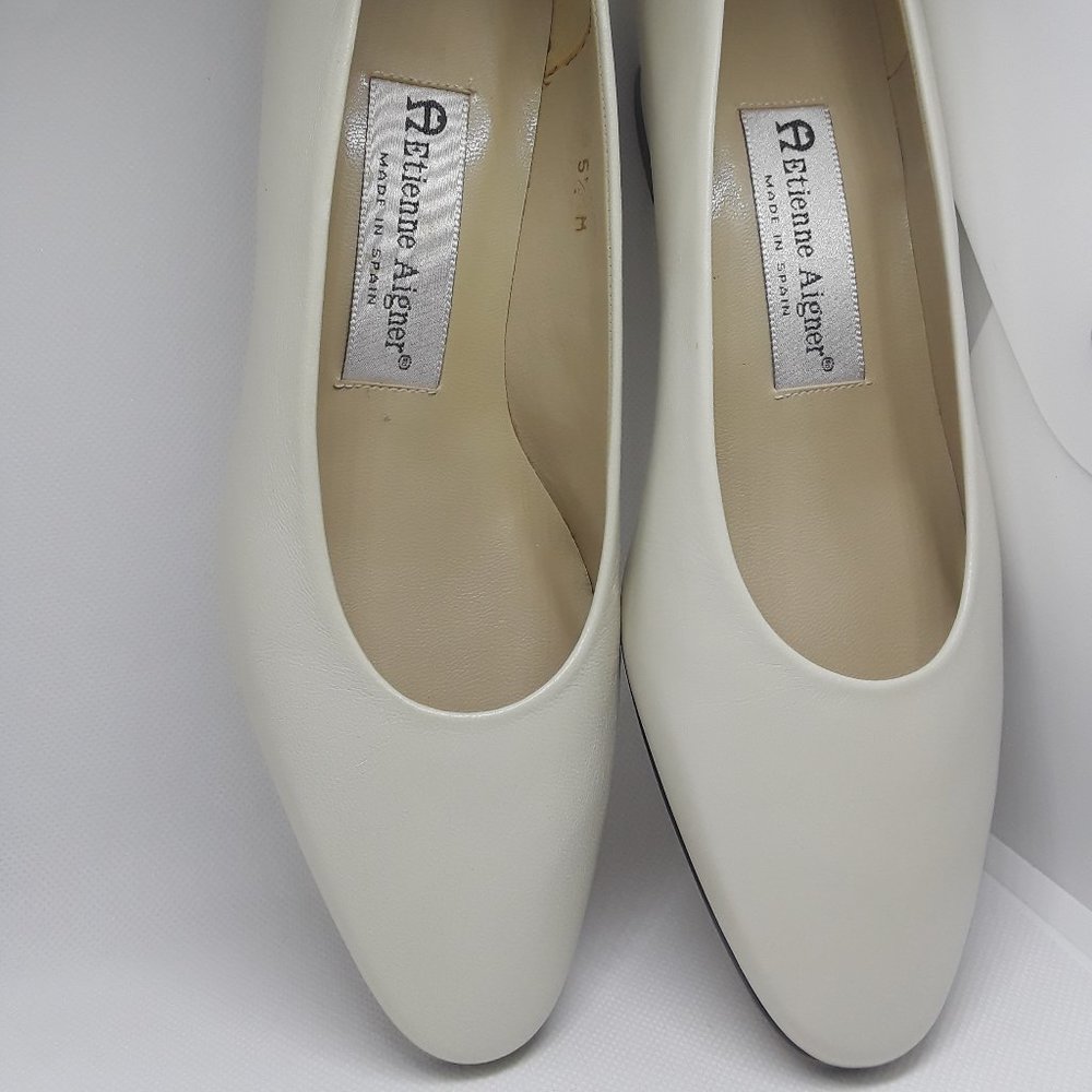 Etienne Aigner Pump - Picture 9 of 12
